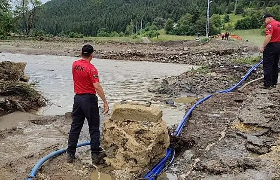 Selde kaybolan genci arama çalışmaları sürüyor