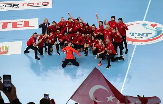 Türkiye: 30 - İzlanda: 29