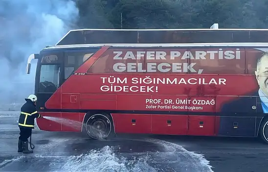 Ümit Özdağ'ın otobüsünde yangın!