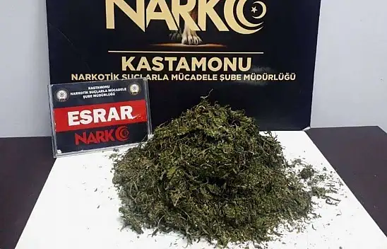 Üst ve ikamet aramasında bulundu