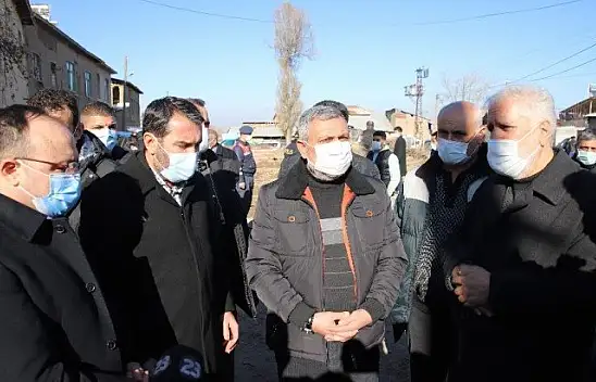 Vali Yırık'tan deprem bölgesinde inceleme