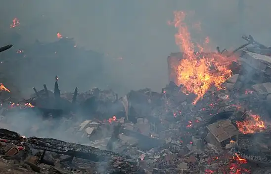 Yangın felaketi! 15 ev yandı