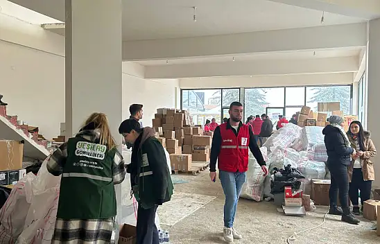 Yardım için gönüllü çalışıyorlar