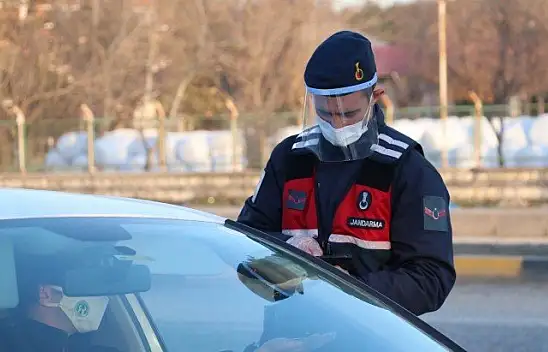 Yüksek ve çok yüksek riskli illerden gelenler denetleniyor