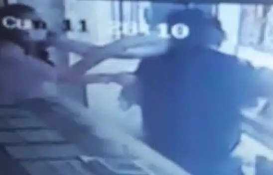 Kuyumcudaki soygun güvenlik kamerasına böyle yansıdı