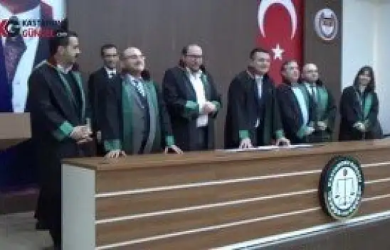 'Avukat demek, hakim demek, hukukçu demek değildir'