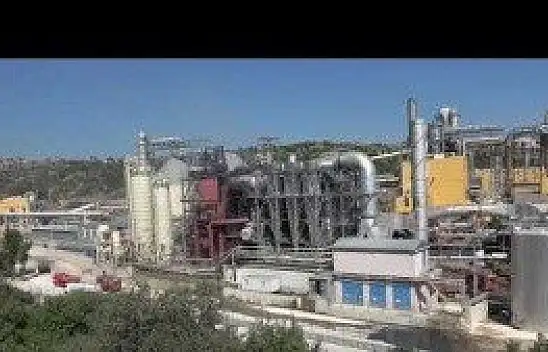 Kastamonu'da ağaç ürünleri üreten fabrikada yangın!