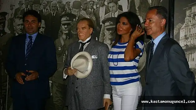 Ebru Yaşar, Türk Ocağını Ziyaret Etti