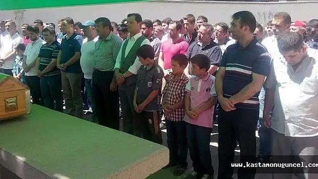 9 Yaşındaki Yunus Emre Toprağa Verildi