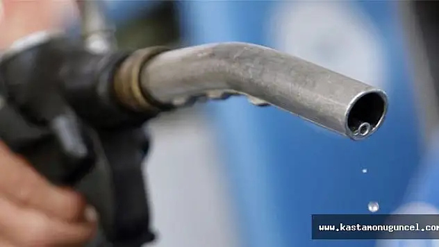 Benzinde Büyük İndirim