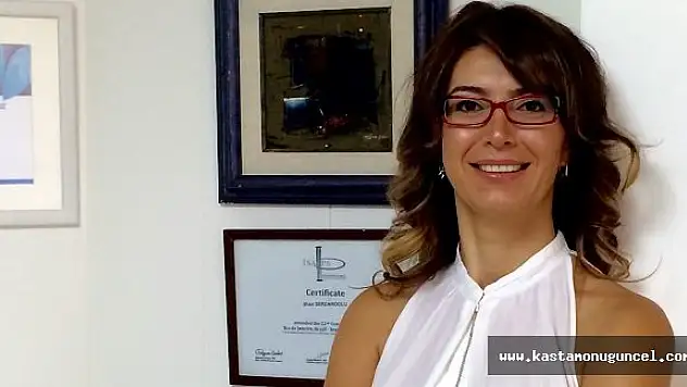 Saçlarda Örgü ve Topuza Dikkat