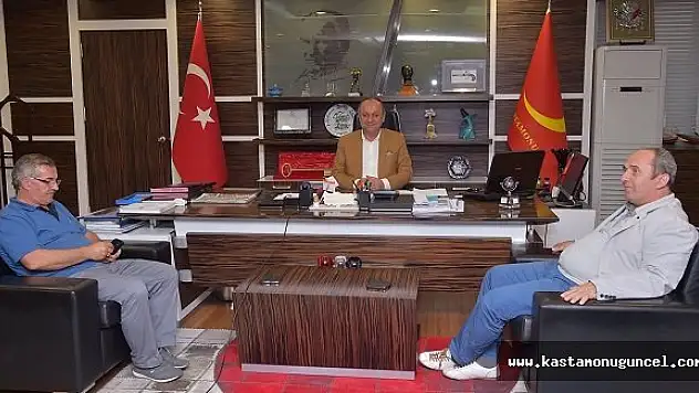 Artvin Heyeti, Başkan Babaş'ı Makamında Ziyaret Etti