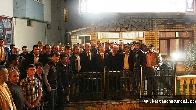 Ak Partili Çelik'ten Samsunlular Derneği'ne Ziyaret