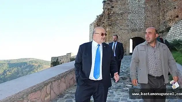 BBP'li Yelis, Kastamonu Kalesini Gezdi