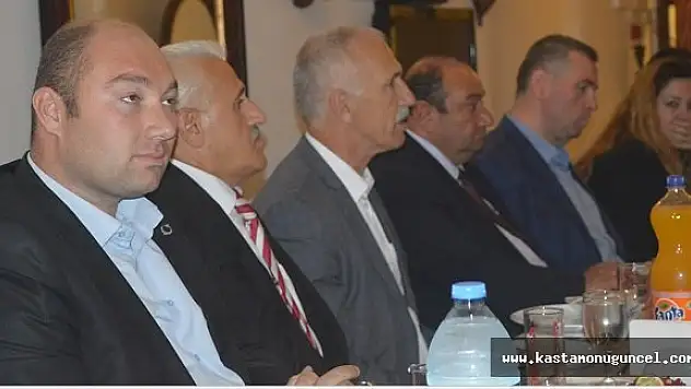 CHP'li Adaylar Tanıtım Yemeğine Katıldı