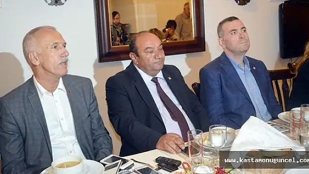 CHP'li Çelebioğlu, Ak Parti'li Demir'e Yüklendi