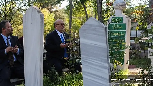 Yelis Mehmet Feyzi Efendi'nin Kabrini Ziyaret Etti