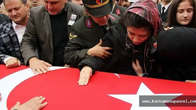 Bartın'da On Binler Şehidine Ağladı