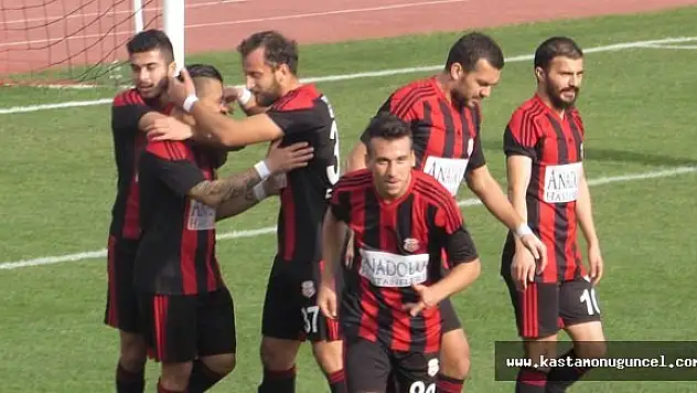 Kastamonuspor 1966 farklı galip: 4-0