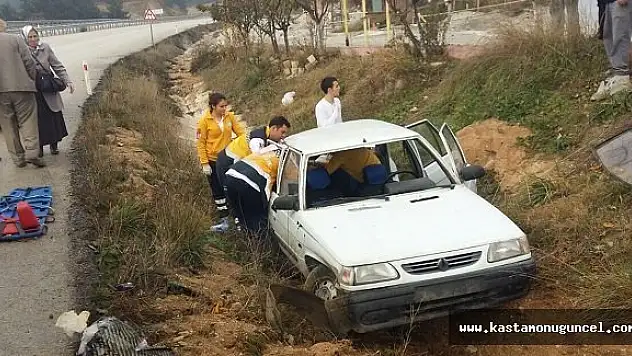 Yoldan Çıkan Otomobil Takla Attı: 3 Yaralı