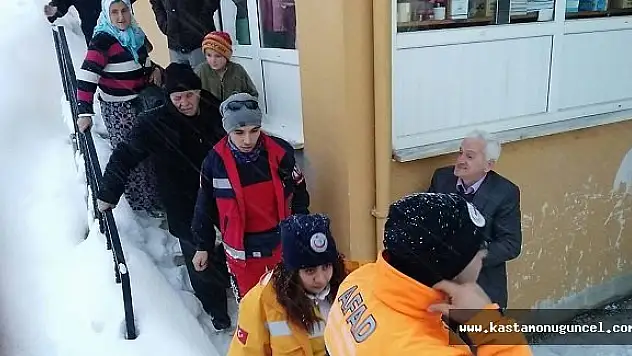 AFAD ve UMKE Ekipleri, İmdada Yetişiyor