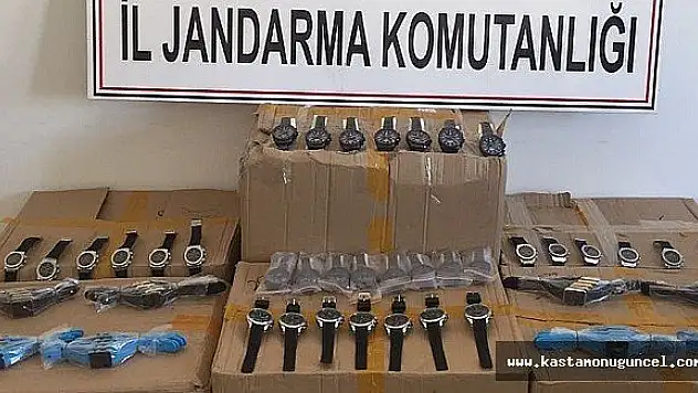 400 Bin TL Değerinde Kaçak Saat Ele Geçirildi