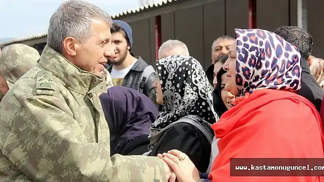 Orgeneral Mendi, Yemin Törenine Katıldı