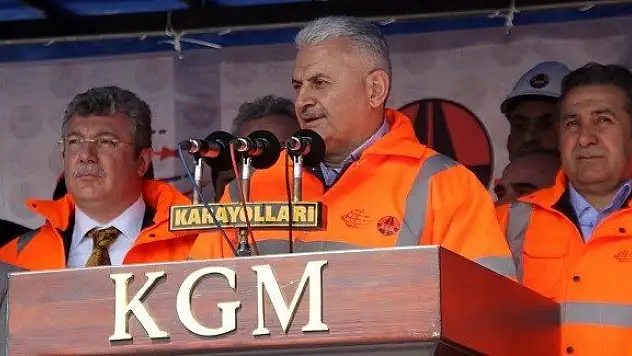 Bakan Yıldırım'dan Ilgaz Dağı Tüneli Açıklaması