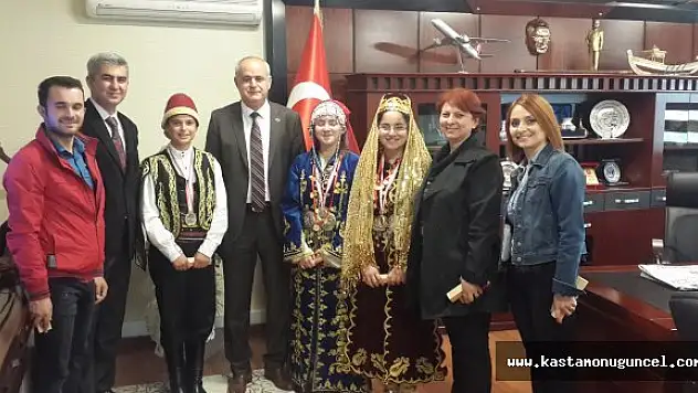 İl Emniyet Müdürü Halk Oyunları Ekibini Kabul Etti