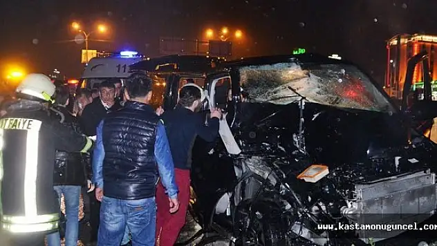 Kastamonu'da Trafik Kazası: 8 Yaralı