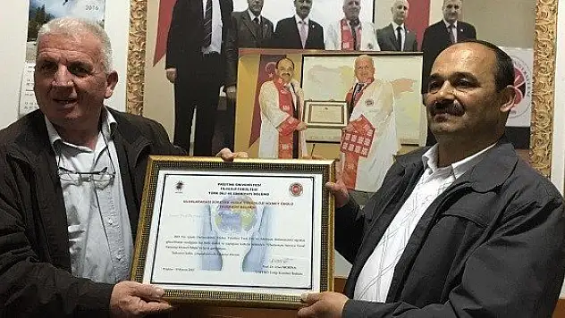 Rektör Aydın'a Türkoloji Hizmet Ödülü