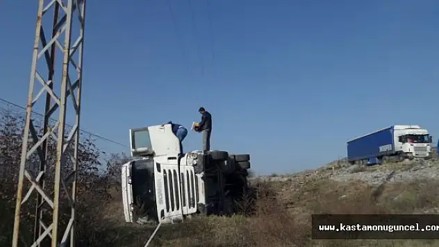 Tır Sürücüsü Direksiyon Başında Uyudu