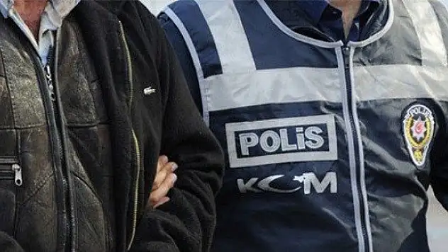 Aracında 5 Tabanca Bulunan Şahıs Tutuklandı