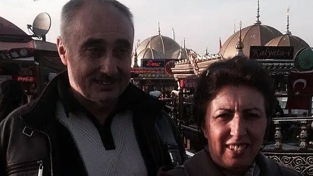 Eşine Aldığı Otomobilin Altında Kalarak Öldü