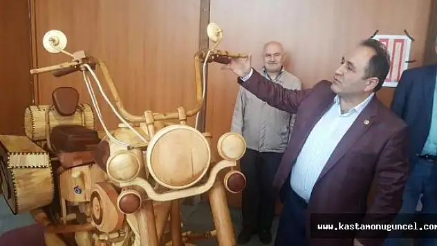 Milletvekili Demir, Ahşap Fuarını ziyaret etti