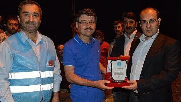 Deniz Feneri gurbetteki ile sıladakileri buluşturdu 