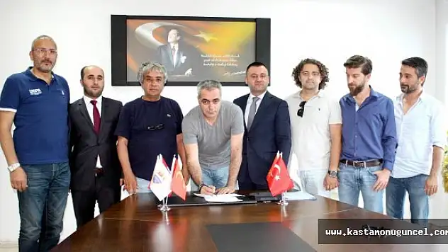 Günal, Kastamonu Belediyespor ile anlaştı