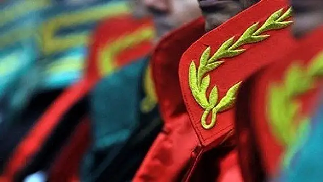 Kastamonu'da 1 savcı 1 hakim tutuklandı