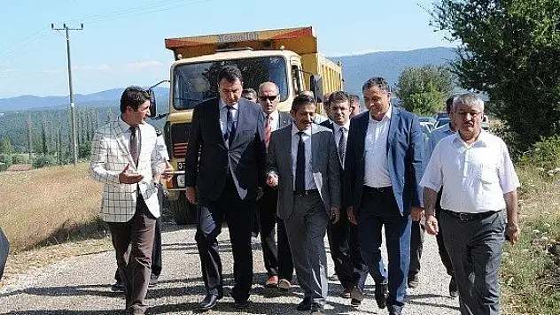 Özel İdare'nin asfaltlama çalışmaları devam ediyor