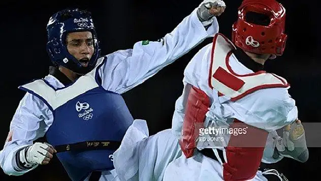 Servet, çeyrek finalde veda etti