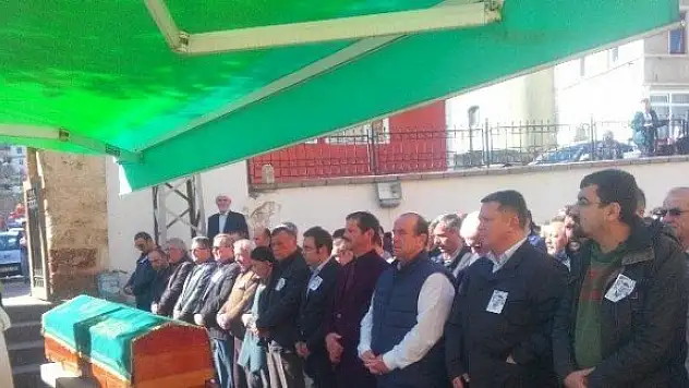 Mantar toplarken ölü bulunan şahıs toprağa verildi