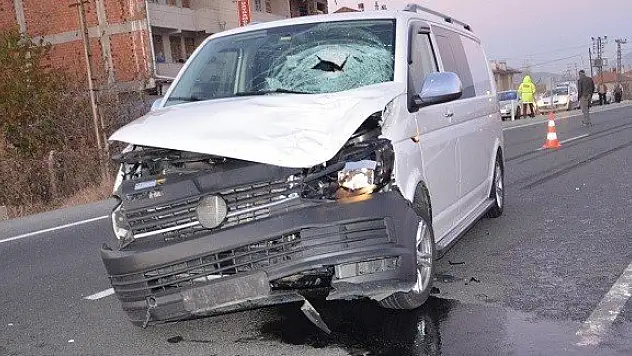 Minibüsün çarptığı 1 kişi hayatını kaybetti