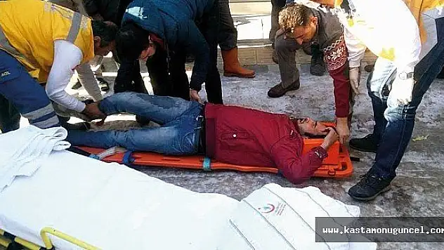 Bisikletten düşen genç yaralandı