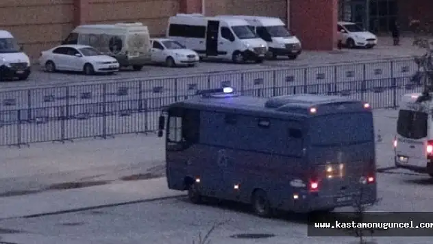 Darbeci komutandan kan donduran savunma!