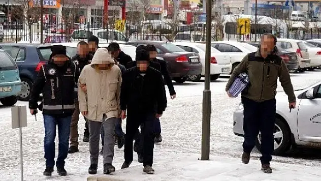 FETÖ'nün gençlik yapılanmasında 8 tutuklama