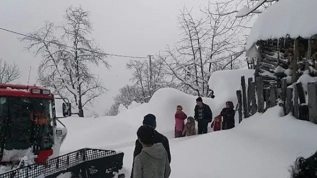 Kar sebebiyle mahsur kalan hastalara kurtarma operasyonu