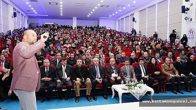 Tarihçi-Yazar Uğurluel, konferans verdi