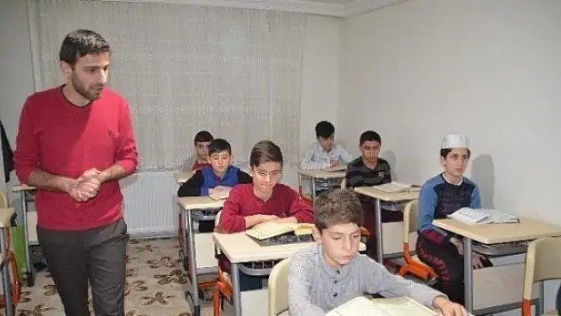 Şehitler için her gece hatim indiriliyor