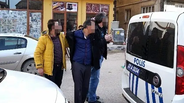 Kastamonu'da husumetli aileler arasında kavga: 2 yaralı