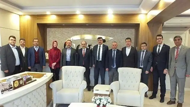 Memur-Sen'li Öz, SGK İl Müdürlüğünü ziyaret etti